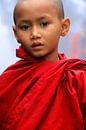 Jonge monnik in Myanmar van Gert-Jan Siesling thumbnail