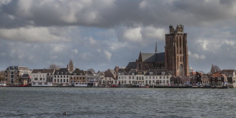 Dordrecht rivierzicht 1 par John Ouwens