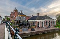 Winsum - oude gemeentehuis gezien vanaf de Boog van Frank Tauran thumbnail