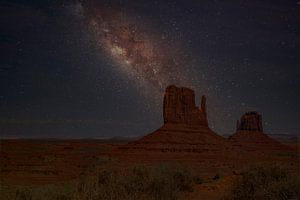 Monument Valley National Park mit der Milchstraße