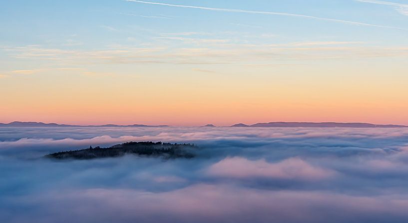 Wolkenmeer über Lahr von Thomas Heins