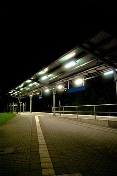 Night platform by Norbert Sülzner