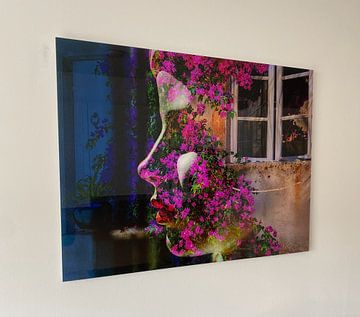 Kundenfoto: The woman with the bougainvillea