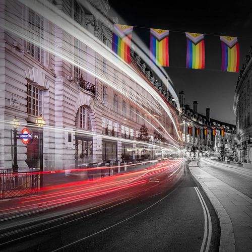 LONDRES Regent Street en point de mire - colorkey