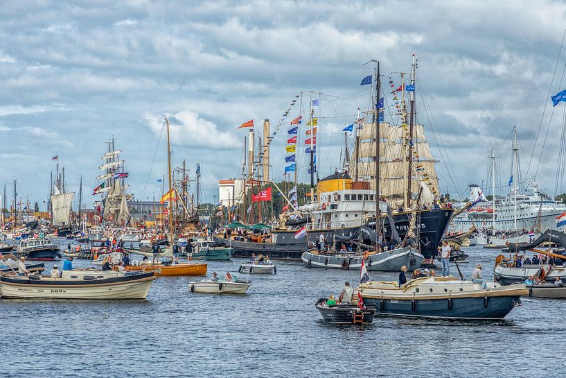 Sail Amsterdam 2025 van John Kreukniet