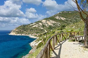 Küstenlandschaft auf der Insel Elba bei Chiessi