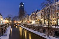 Besneeuwde oude gracht