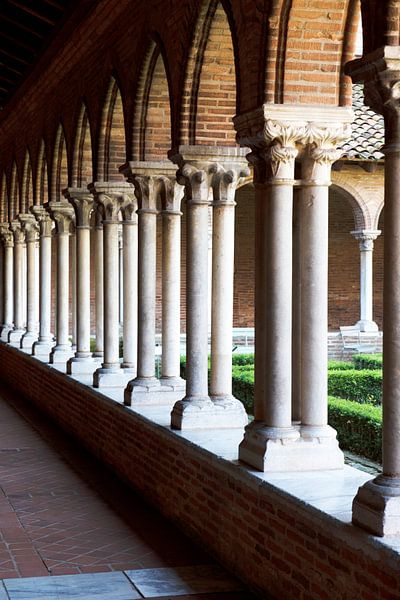 Circulation in a monastery garden by Margot van den Berg