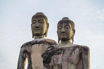 Boeddhabeelden in Ayutthaya - Thailand | Reisfotografie print van Travelaar