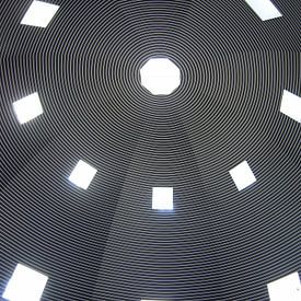 Gat in de duisternis by Flora de Vries