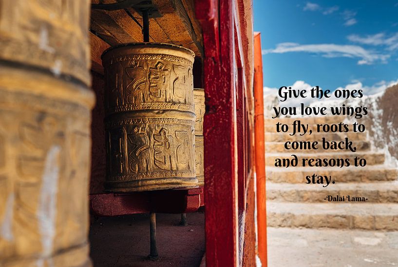 Tibetisches Kloster+ Dalai Lama Zitat von Misja Vermeulen