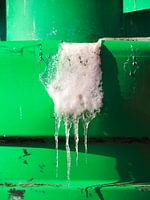 Ice growth on a green buoy near Lauwersoog