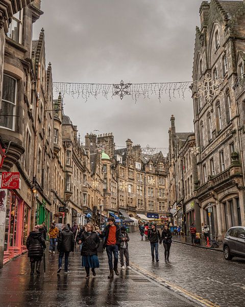 Edinburgh by Hello Pompoyo