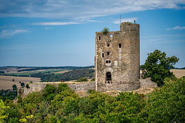 A view of the Arnstein Castle ruins by Andreas Völkel