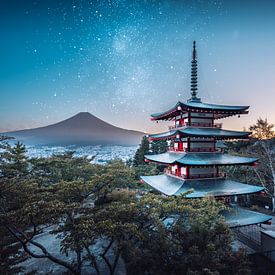 Chureito Pagoda bij Mount Fuji van Cuno de Bruin