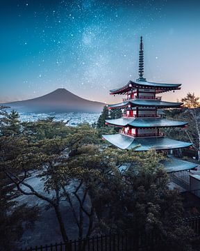 Chureito Pagoda bij Mount Fuji van Cuno de Bruin