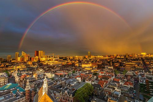 Regenboog boven Den Haag