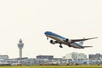 KLM Boeing 777 beim Abflug von Schiphol