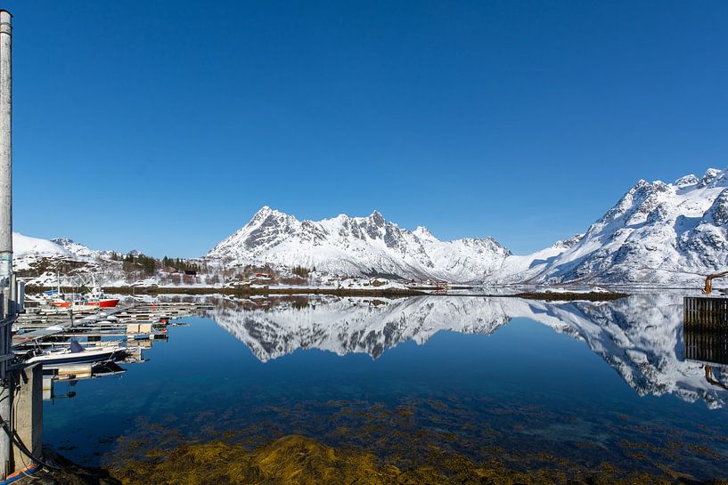Norwegen kleiner Hafen auf den Lofoten von Maik Richter