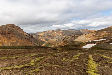 Lijnen in de natuur Landmannalaugar IJsland van Annemarie Mastenbroek