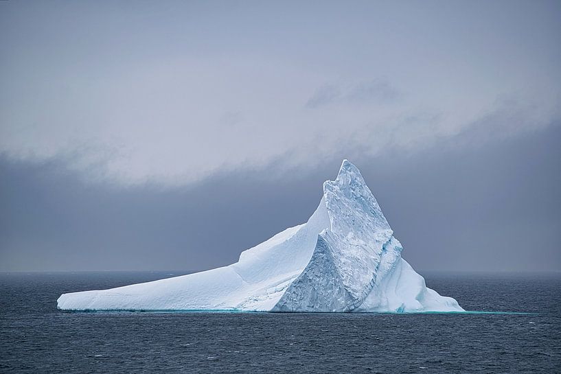 Ein dreieckiger Eisberg von Frank's Awesome Travels