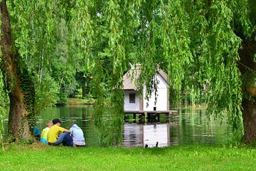 Talk by the pond in Lehde by Ingo Laue