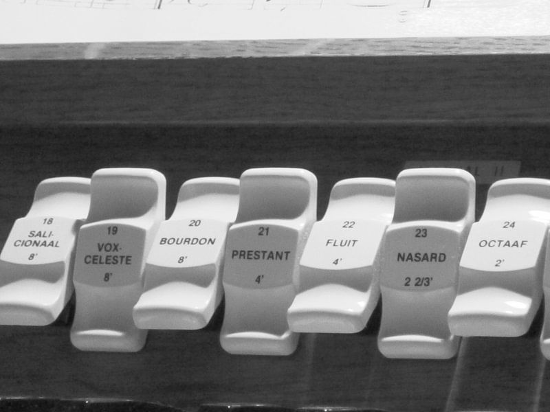 Halve kracht spelen op orgel van Veluws