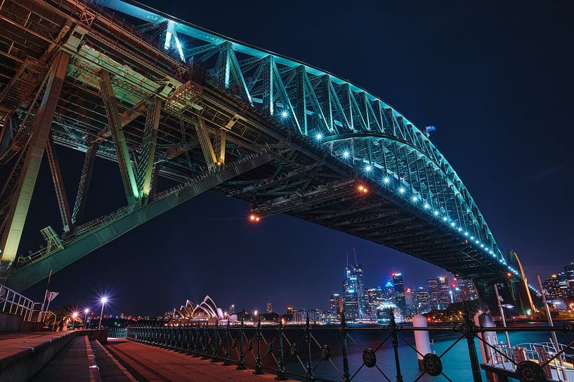 Sydney by Hello Pompoyo