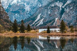 Haus in einer Berglandschaft von Saranda Hofstra
