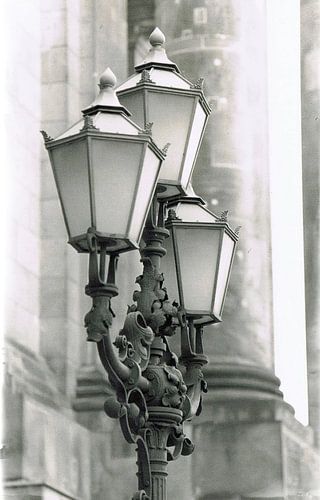 Street lamp