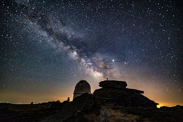 Melkweg boven het observatorium op Calar Alto van Clemens Gilles