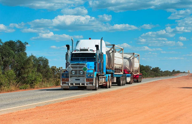 Roadtrain in Australië par Henk van den Brink