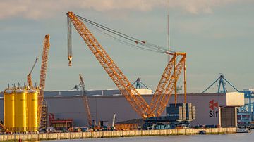 Sarens SGC-120 hijskraan voor zeer zware hijsklussen. van Jaap van den Berg