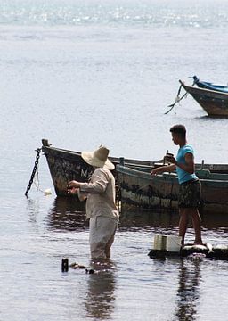 Cubaanse vissers van Astrid Decock