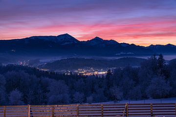 Winter zonsondergang in de Chiemgauer Alpen van Peter Baier