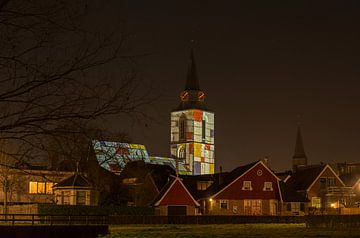Mondriaan verlichting op de kerktoren van Winterswijk von Tonko Oosterink