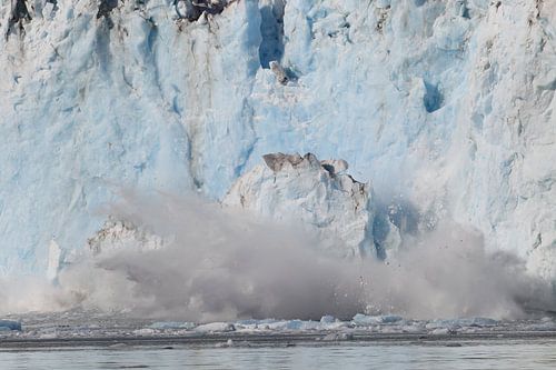 Le glacier Columbia dans le détroit du Prince William, dans les montagnes Chugach de l'ouest de l'Al
