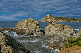Rocky coast on the Ile du Gaou on the Cote d'Azur by Tanja Voigt