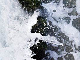 Buhnen in der Brandung von oben von Jörg Hausmann