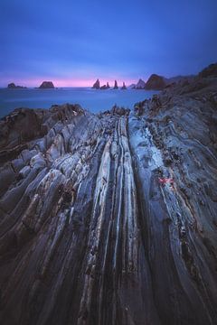 Asturias Playa Gueirua Sunrise Beach in Asturië van Jean Claude Castor