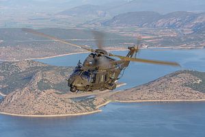 Griechischer Hubschrauber NH-90 Luft zu Luft fotografiert.