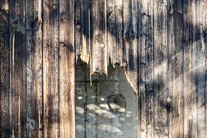 Alter Bretterwand mit grosser Beschädigung - Lost Place Alter Flugplatz Rangsdorf