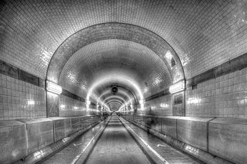 Ancien tunnel de l'Elbe, Hambourg, Allemagne sur Torsten Krüger