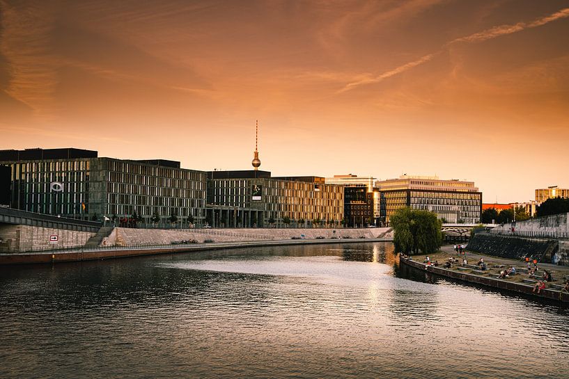 Berlin by Hello Pompoyo