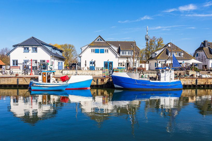 Fischerboote im Hafen von Vitte auf der Insel Hiddensee von Rico Ködder