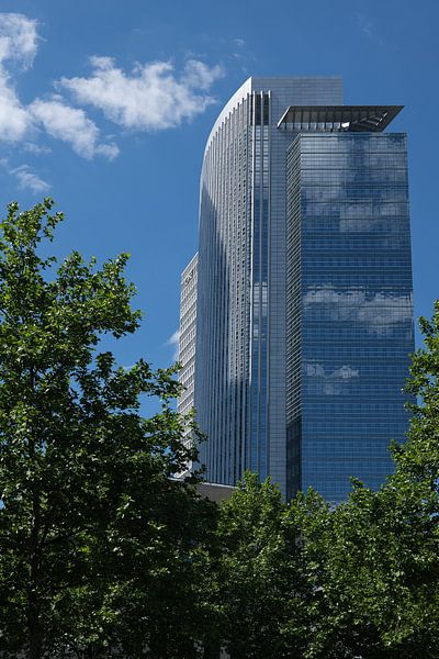 Spiegelfront von Thomas Riess