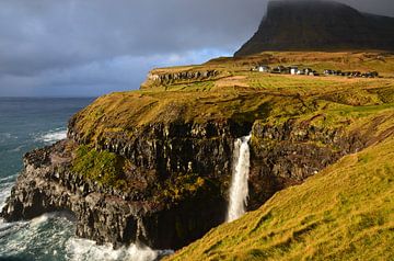 Färöer-Inseln #1 von Marco van Loon
