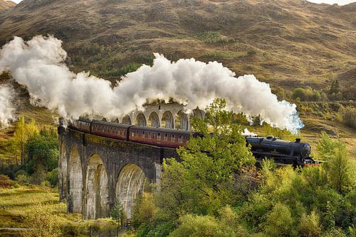 The Jacobite Steam Train - Passing Glenfinnan Viaduct
