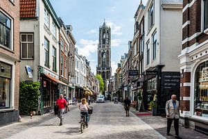 Dom tower from the Zadelstraat. by De Utrechtse Internet Courant (DUIC)