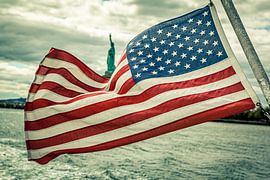 New York City Photo on Canvas – Brooklyn Bridge Dumbo Wall Decoration The Patriot's Concrete Dream by FotoDennis.com | Werk op de Muur